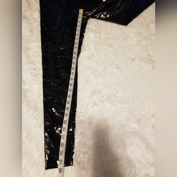 Commando Faux Patent Leather Leggings Women's Size XS Color Black - Picture 8 of 11